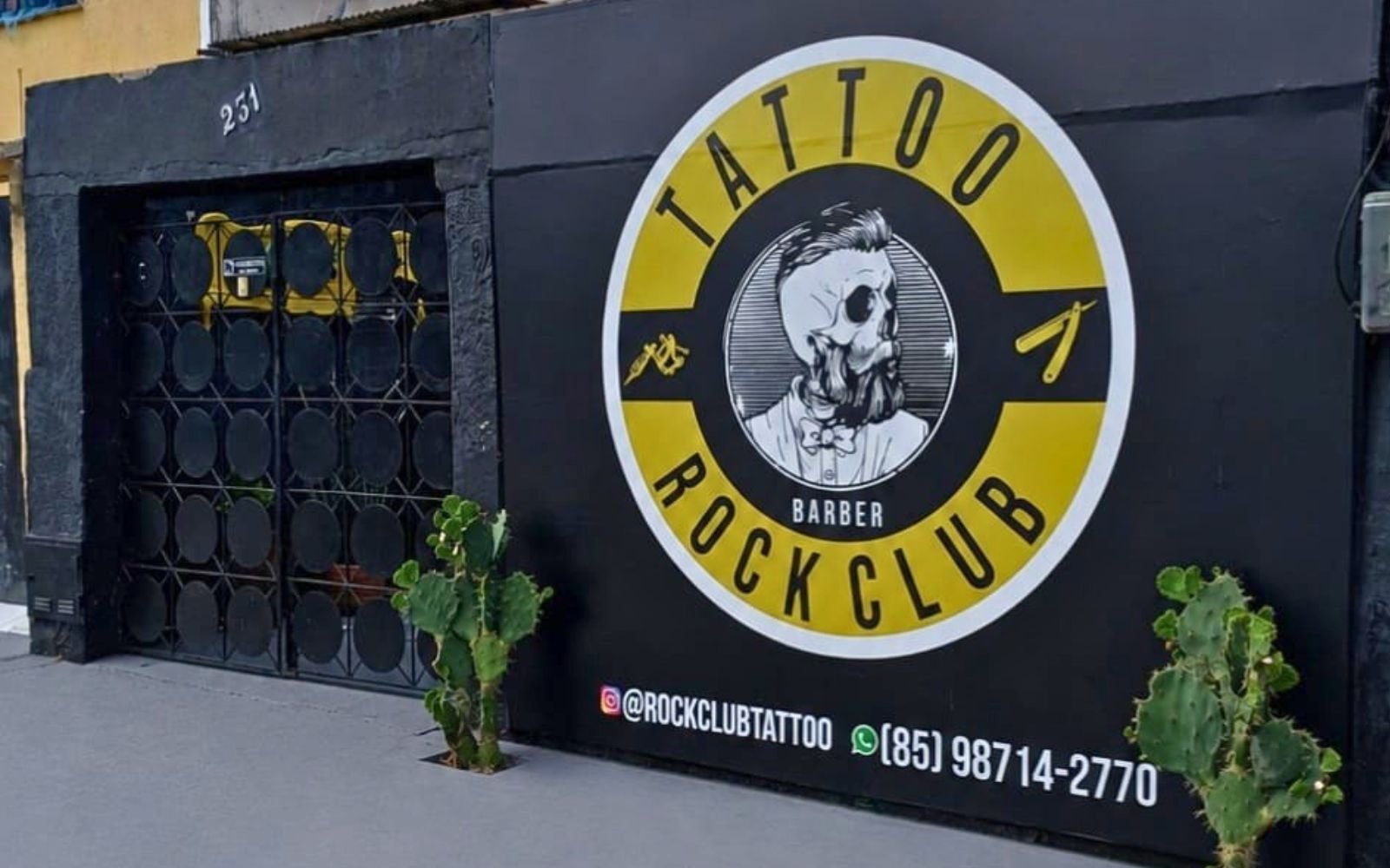 Fachada do estúdio Rock Club Tattoo & Piercing na Fátima, Fortaleza